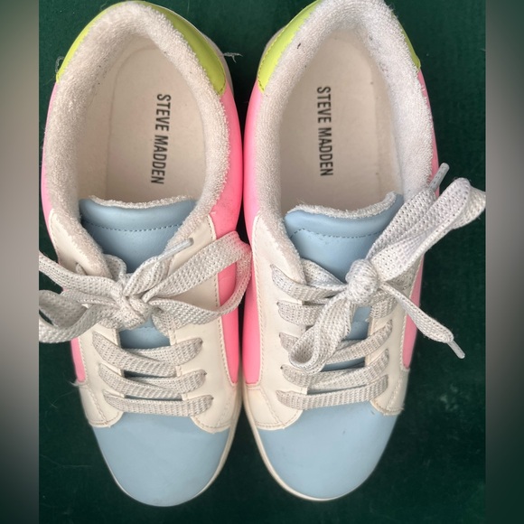 Steve Madden Sneakers in Pink, Blue, and White - Picture 2 of 2